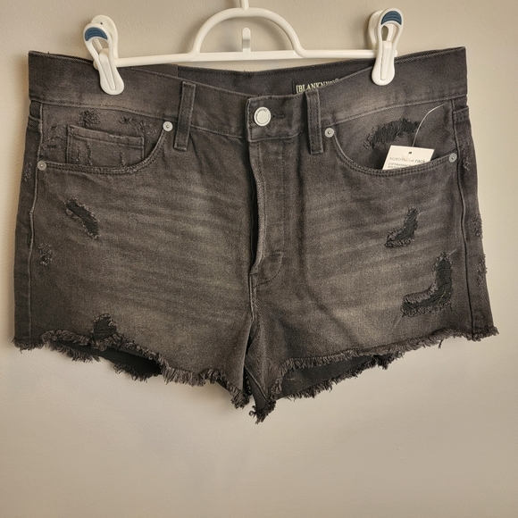 Blank NYC Women's Charcoal Distressed Denim Shorts - Picture 1 of 4